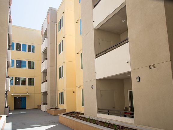 5th image of 14135 Cerise Ave #2a9620c96