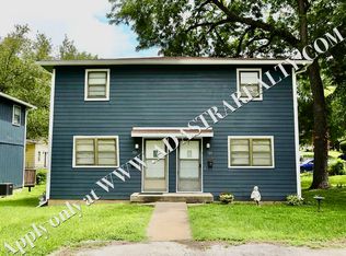 715 6th Ave, Leavenworth, KS 66048