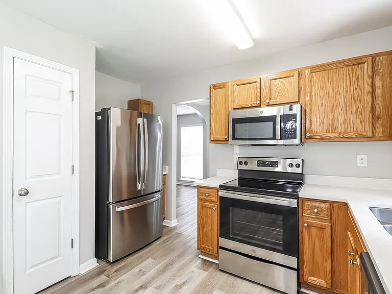 211 Winding Canyon Dr — Photo 9