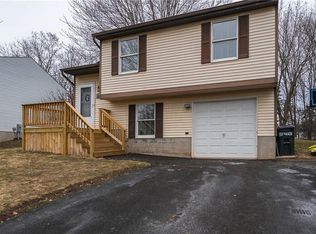 3666 Chainmaker Path, Baldwinsville, NY 13027