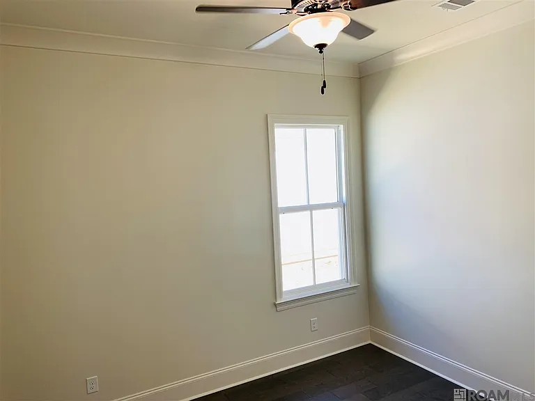 2212 Belfleur St — Photo 15