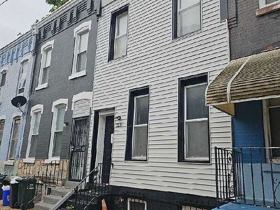 3rd image of 2214 N Cleveland St