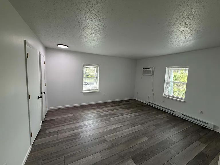 705 Matlack Ave #304 — Photo 6
