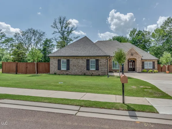 227 Copper Creek Dr, Clinton, MS 39056