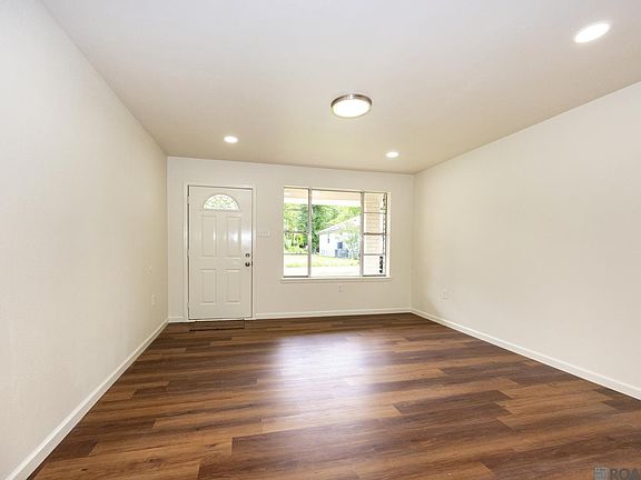 5th image of 8697 Saint Peter St