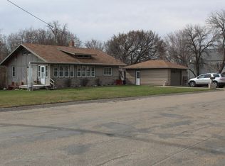 1305 2nd Ave NE, Jamestown, ND 58401