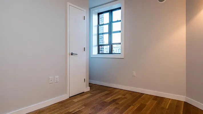 Rented by Nooklyn NYC LLC | media 42