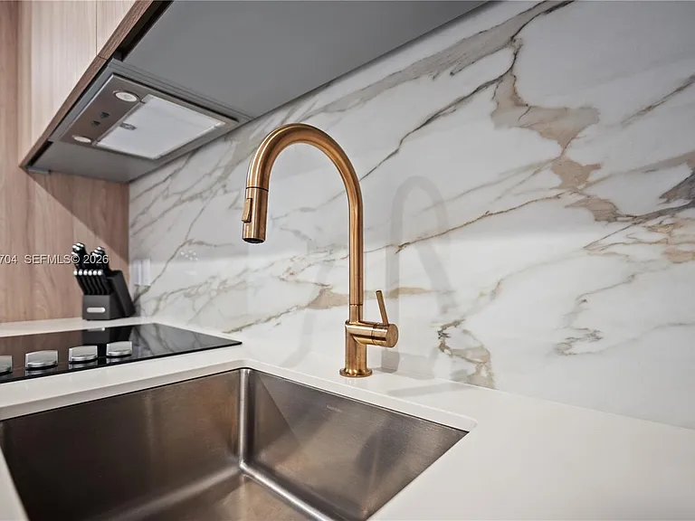 77 SE 5th St #1604 — Photo 3