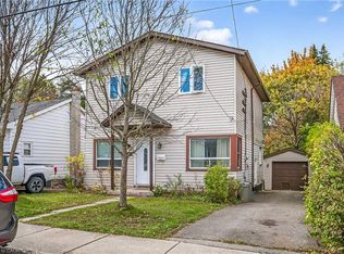 230 Broadway Ave, Hamilton, ON L8S 2W6