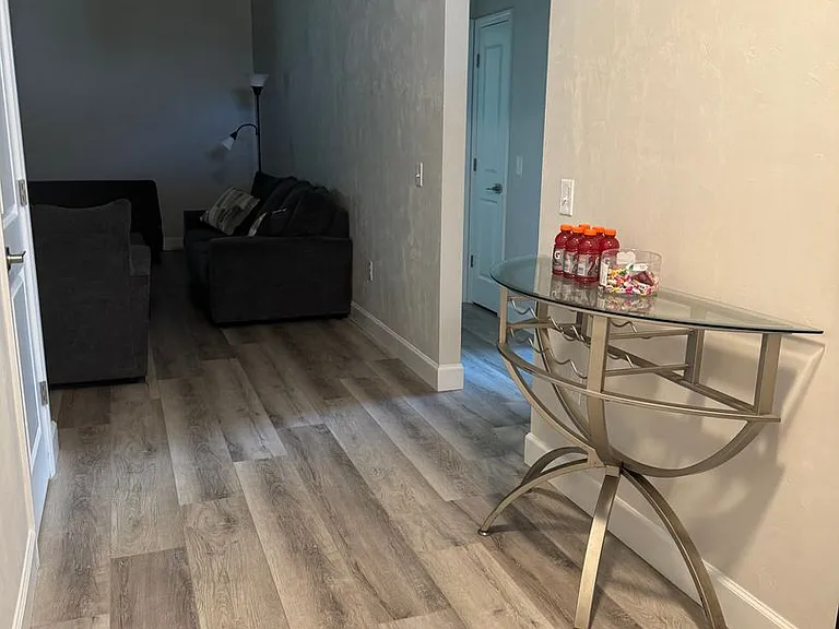 6737 SW 13th Ln — Photo 2