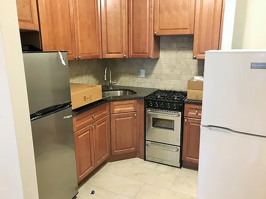 Rented by Joe Gotham LTD | media 17