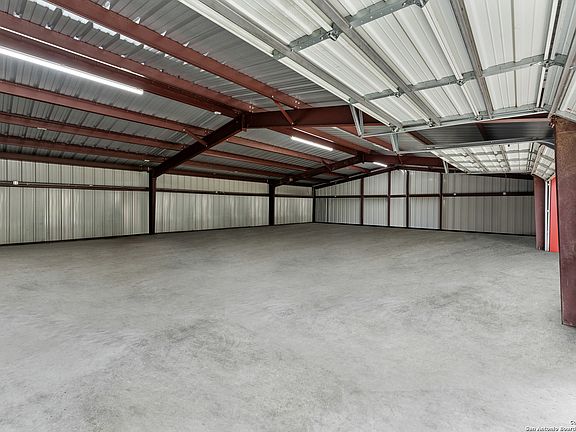 4th image of 310 DUBLIN CIR