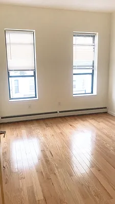 Rented by King Zone Realty Inc | media 12