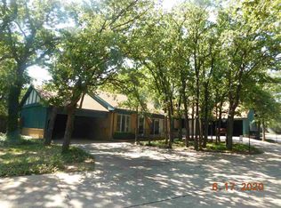 1 Canterbury Ln, Duncan, OK 73533