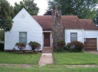 705 W Oak St, Chanute, KS 66720