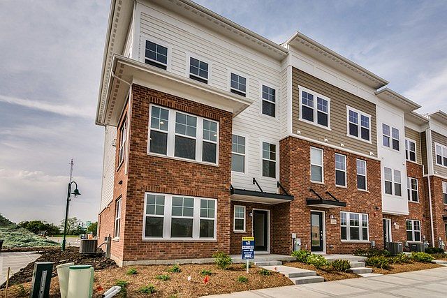 1st image of 3558 Irving Pl #0