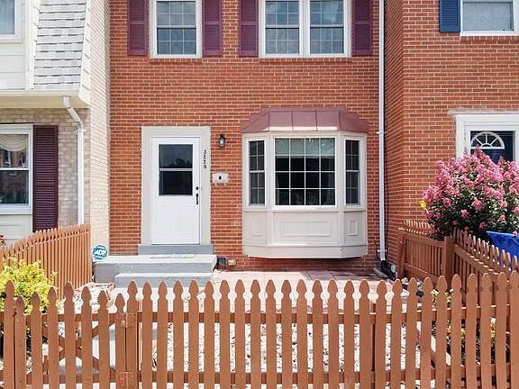 2nd image of 3228 Birchdale Sq