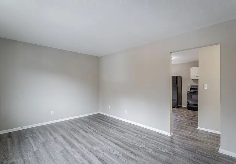113 Goodson Ave #11 — Photo 6