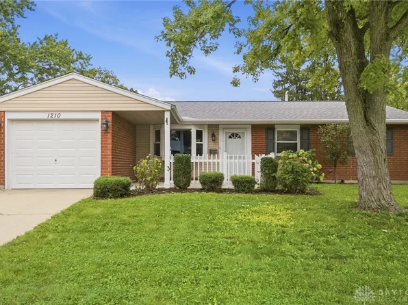 1210 Gettysburg Dr, Troy, OH 45373