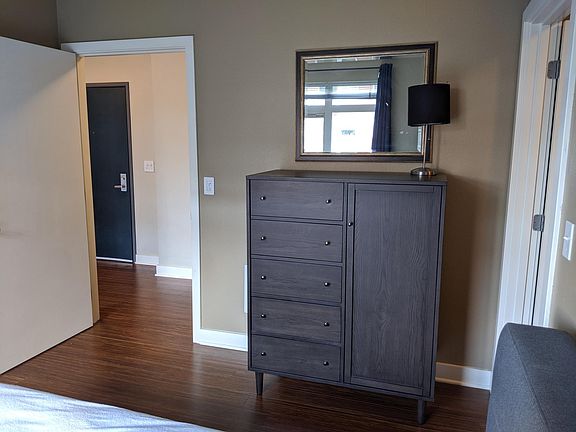 5th image of 1610 Belmont Ave APT 307