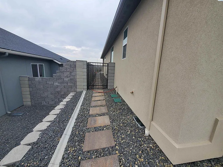 4130 N Clover Rd — Photo 35