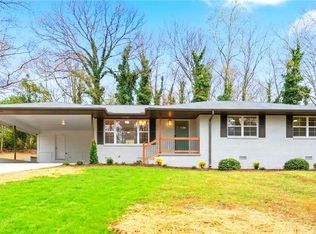 698 Holly Dr, Gainesville, GA 30501