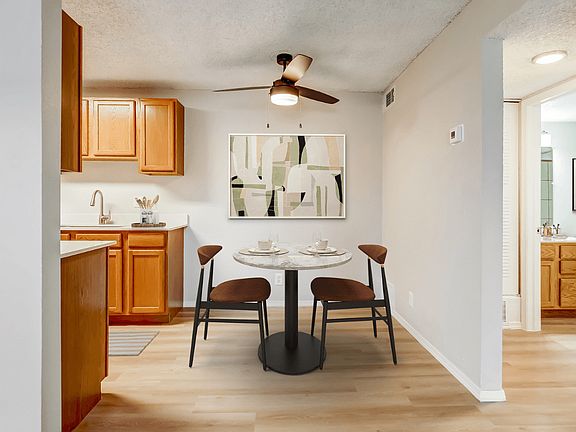 Renovated 1 Bedroom Apartment