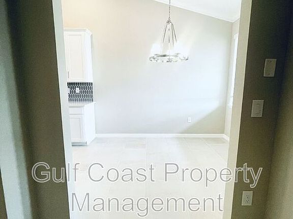 3rd image of 23921 Collina Way Unit 203