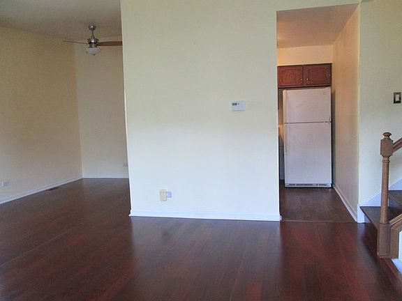 3rd image of 350 Birchwood Ct
