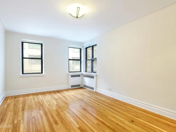 29-33 W 65th St #2B, New York, NY 10023