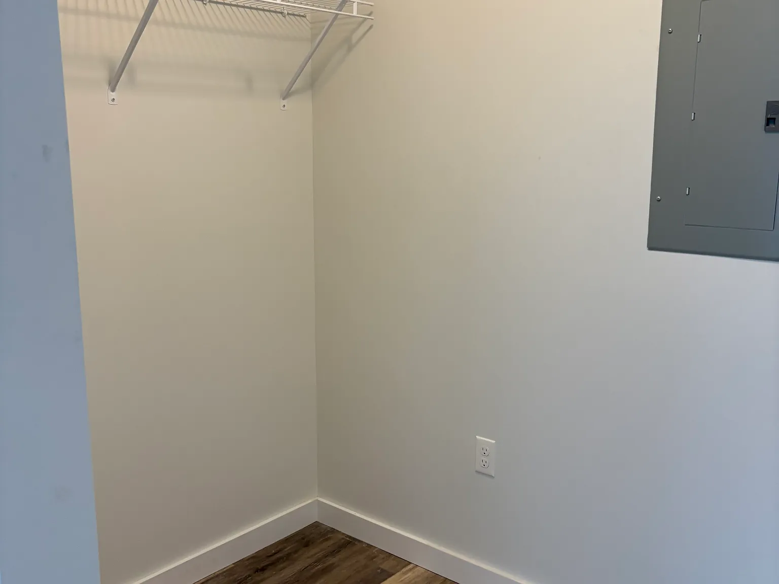 Gordon Lane Apartments — Photo 3