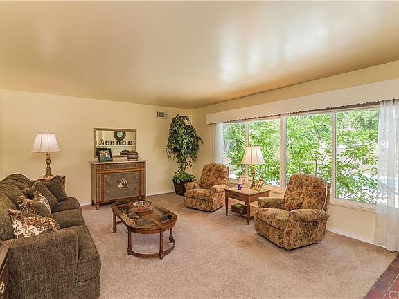 3rd image of 117 N Elspeth Way