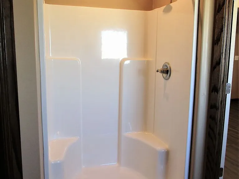 2107 Valley View Rd — Photo 23