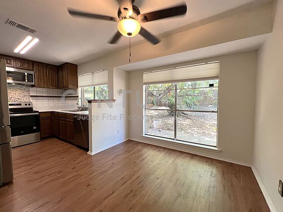3rd image of 6721 Bartay Dr