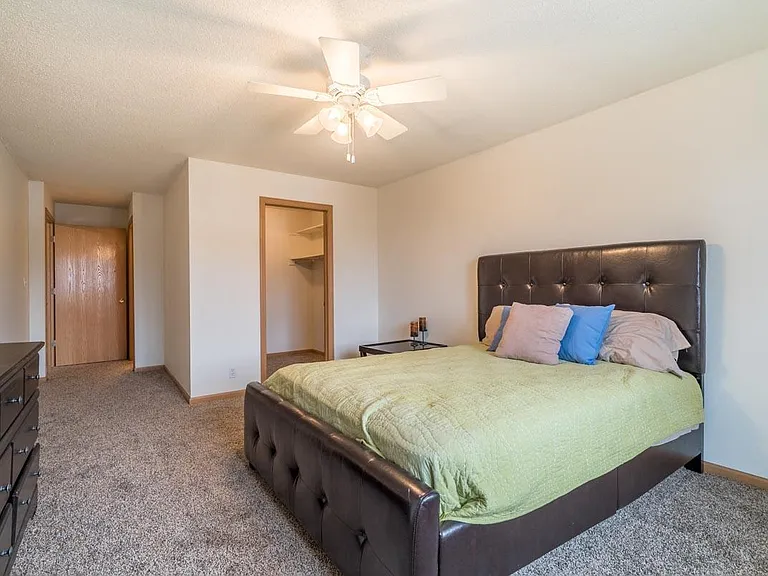 Northbrook Apartments — Photo 183