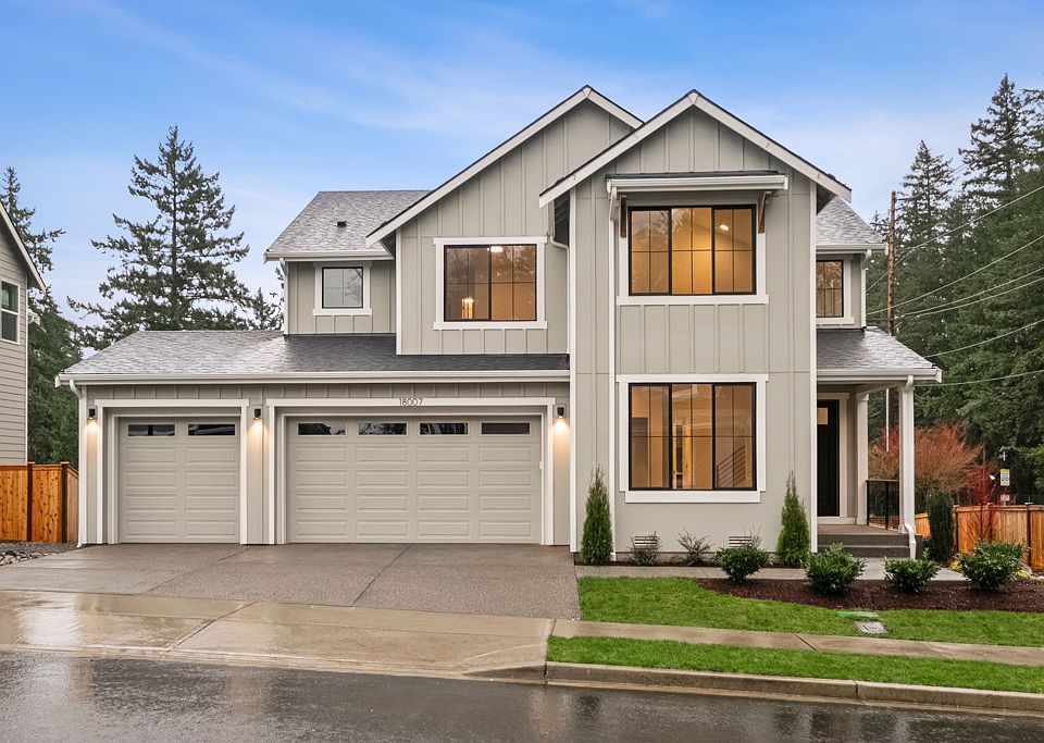 2697 sq.ft. plan with 3-car garage at Shadow Creek in Covington