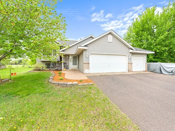 7639 Coventry Cir, North Branch, MN 55056