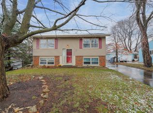 464 Park Ave, South Elgin, IL 60177