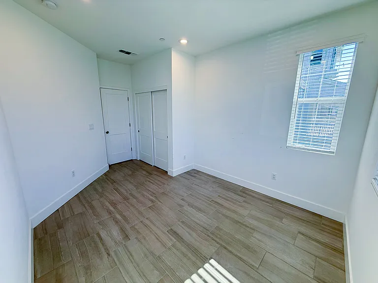 Downstairs bedroom with private bathroom