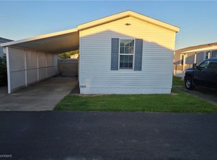 4830 Snowdrift Ln, Zanesville, OH 43701