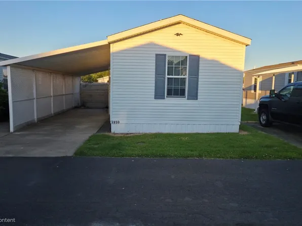 4830 Snowdrift Ln, Zanesville, OH 43701