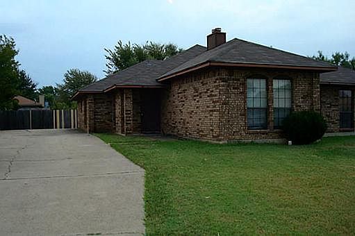 1st image of 2409 Monte Carlo Dr APT B