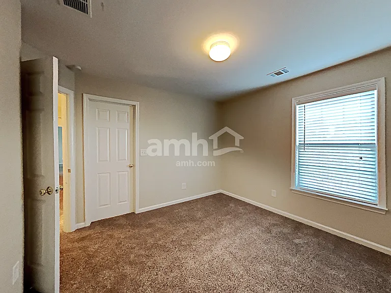 916 Bendleton Dr — Photo 18