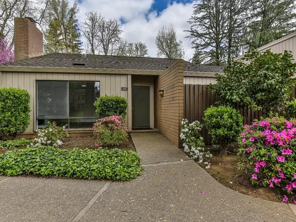 206 Elmhurst Cir, Sacramento, CA 95825