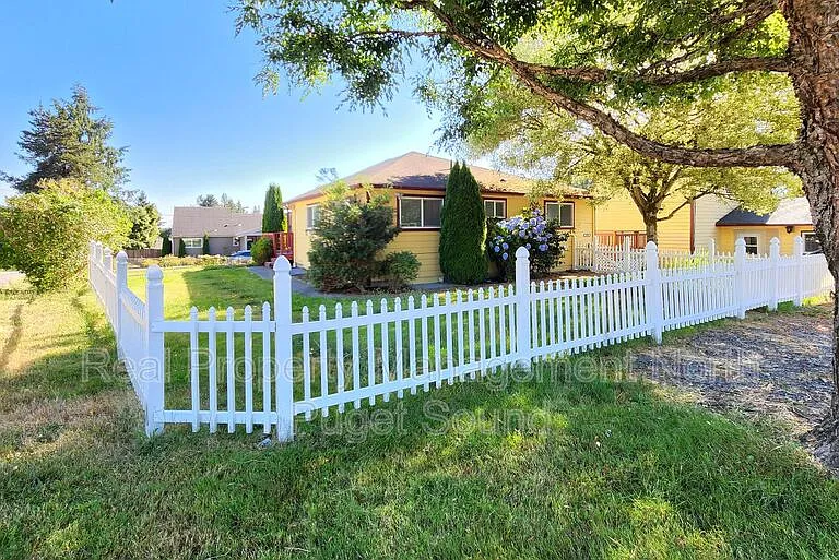 10914 Willow Rd #A — Photo 17
