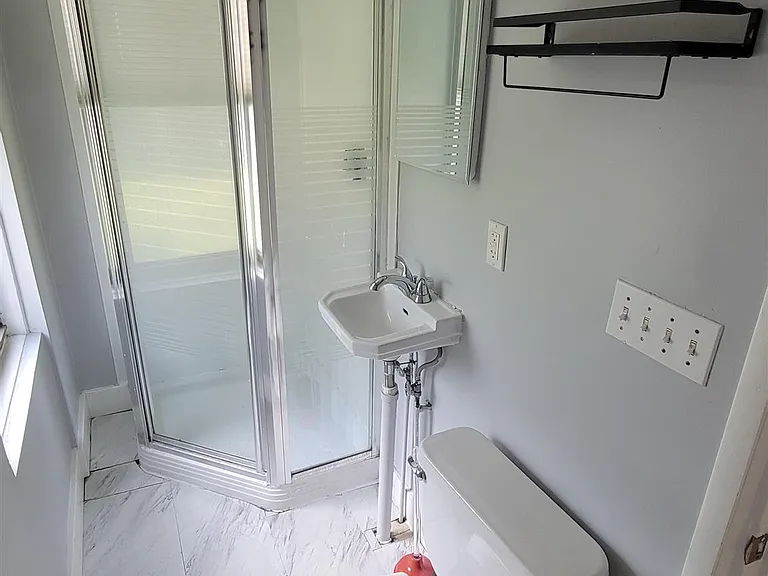 564 Putnam Ave #2L — Photo 12