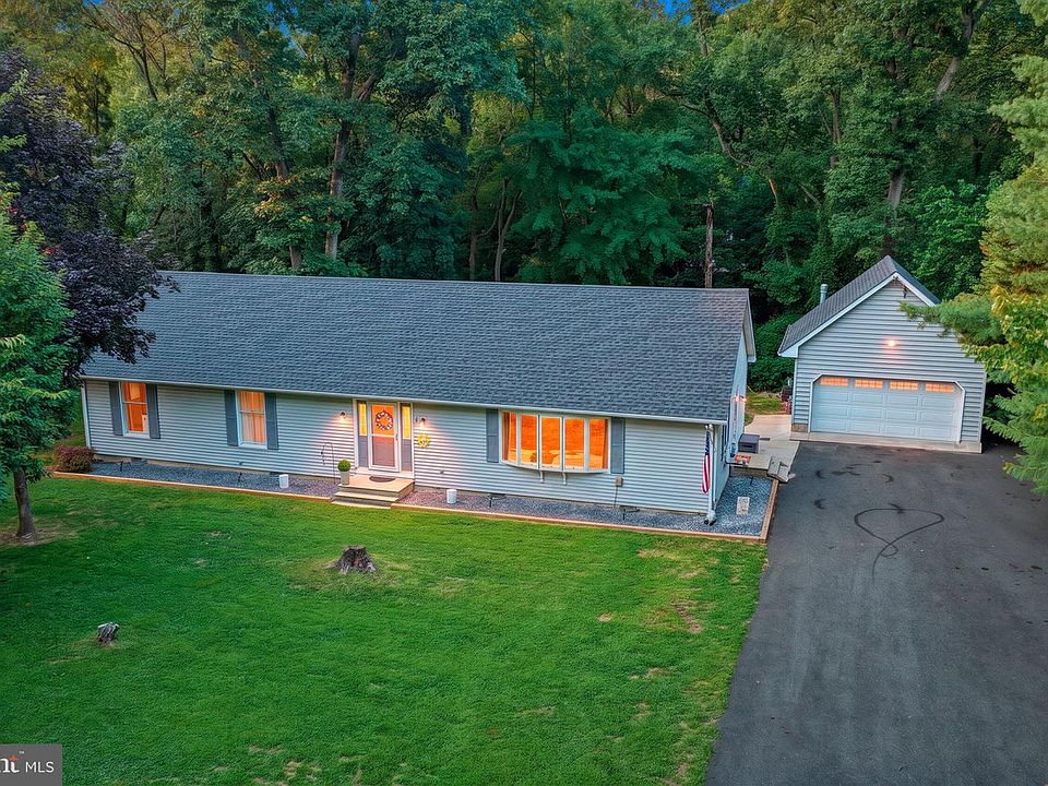 1st image of 123 Heath Rd