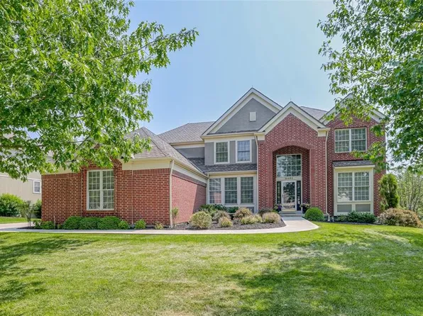 14401 Howe Dr, Leawood, KS 66224