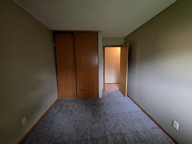 7700 Bloomington Ave South — Photo 28