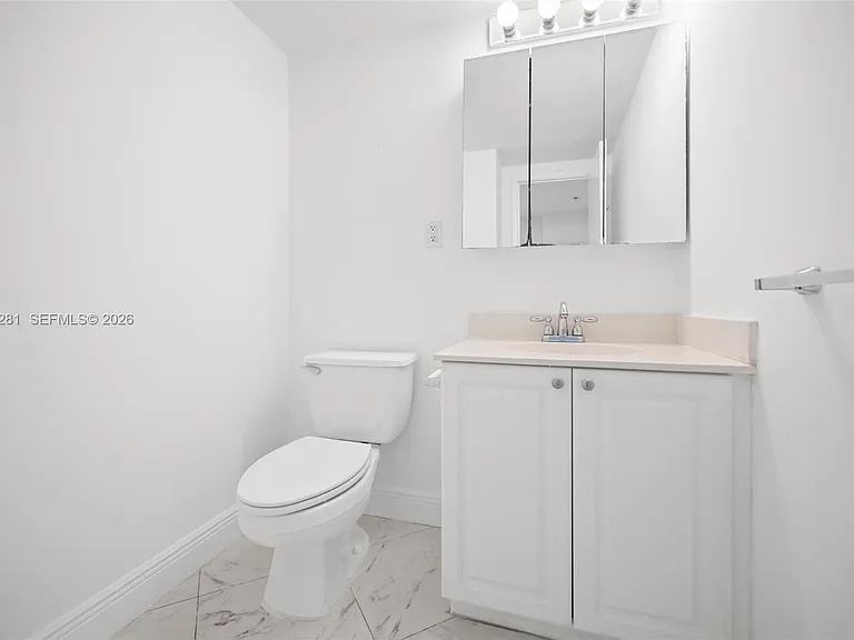 19380 Collins Ave #1122 — Photo 8